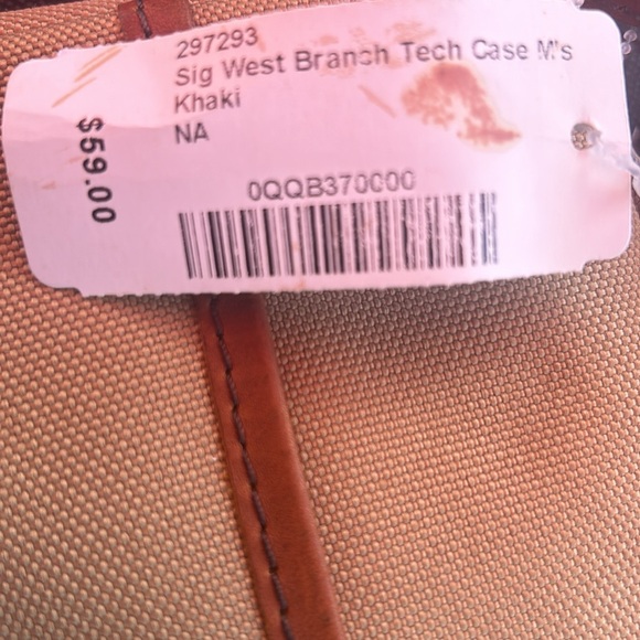 L.L. Bean signature tech bag - Picture 4 of 4